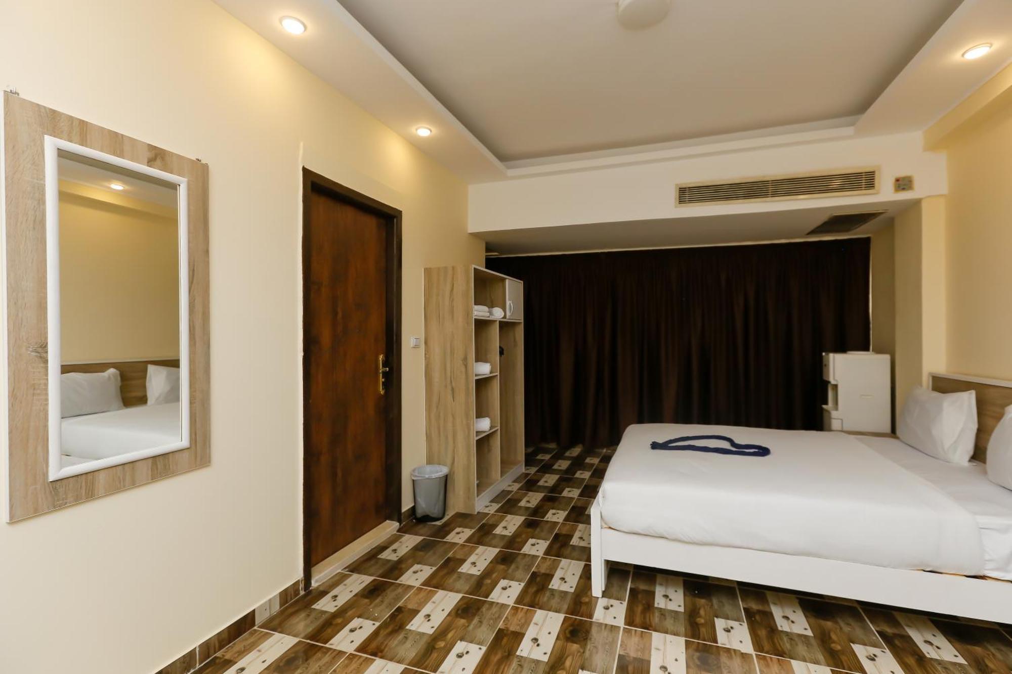 Turquoise Pyramids Gate Hotel City Centre Kafrat al Jabal Bagian luar foto